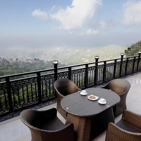 Luxe Resorts - Centrally Heated Air Conditioned Hotel In The Heart Of Касаулі Екстер'єр фото